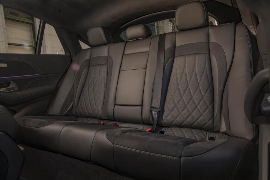 Интерьер Mercedes-AMG GLE53 4Matic+ Coupe (C167) 2020 года  (NA) (фото 30 из 40)